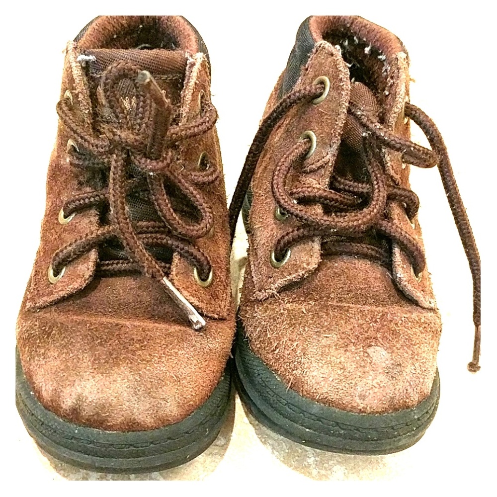 Brown suede toddler shoes boots